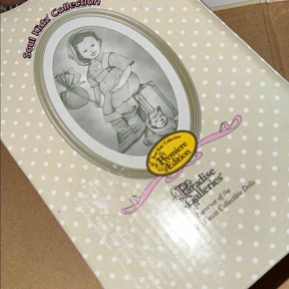 π¬π«π¬β’ Paradise Galleries x Soul Kidz x Collection Vibesβ¦ - Picture 4 of 12